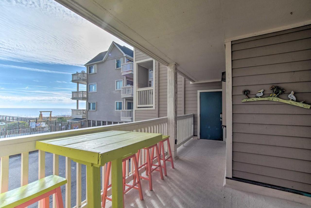 Ocean-View Condo With Deck, Steps To Carolina Beach! エクステリア 写真