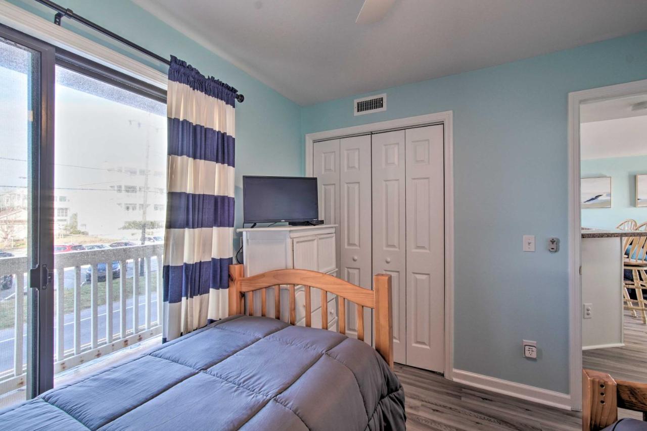Ocean-View Condo With Deck, Steps To Carolina Beach! エクステリア 写真